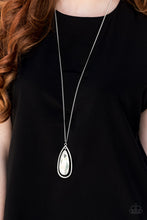 Load image into Gallery viewer, The Royal Coronation - White - Paparazzi Accessories
