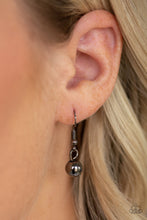 Load image into Gallery viewer, Stage Stunner - Black - Paparazzi Accessories