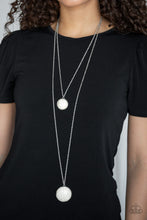 Load image into Gallery viewer, Desert Medallions - White