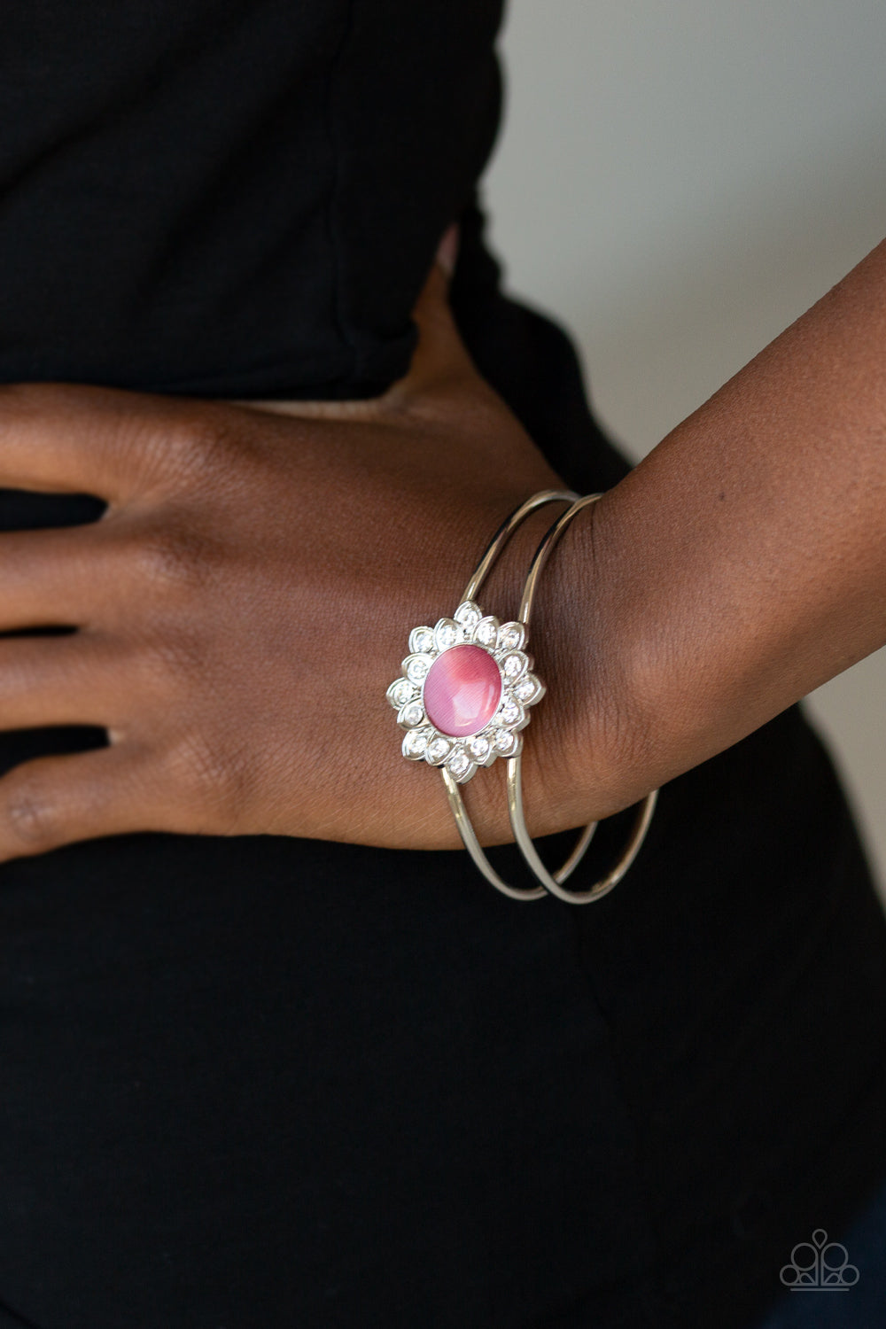 Palace Dream - Pink - Paparazzi Accessories