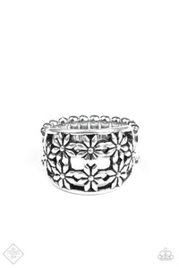 Crazy About Daisies - Silver - Paparazzi Accessories