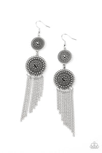 Medallion Mecca - Silver - Paparazzi Accessories