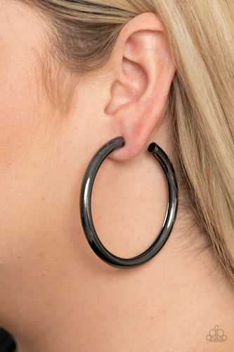 Curve Ball - Black - Paparazzi Accessories