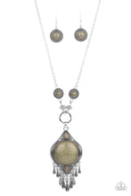 Load image into Gallery viewer, Majestic Mountaineer - Green - Paparazzi Accessories