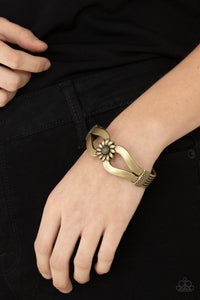 Let A Hundred SUNFLOWERS Bloom - Brass - Paparazzi Accessories