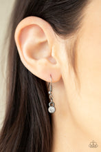 Load image into Gallery viewer, Deluxe Diadem - Black - Paparazzi Accessories