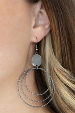 Load image into Gallery viewer, Universal Rehearsal - Black - Paparazzi Accessories