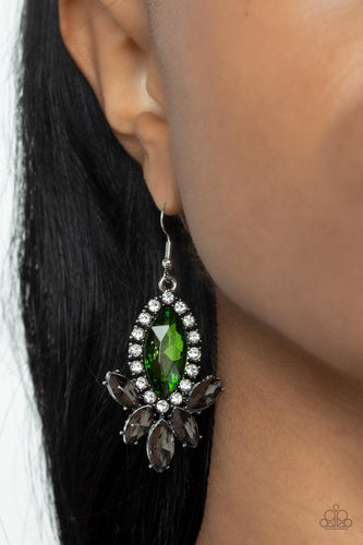 Serving Up Sparkle - Green - Paparazzi Accessories