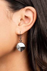 The SHOWCASE Must Go On - Black - Paparazzi Accessories